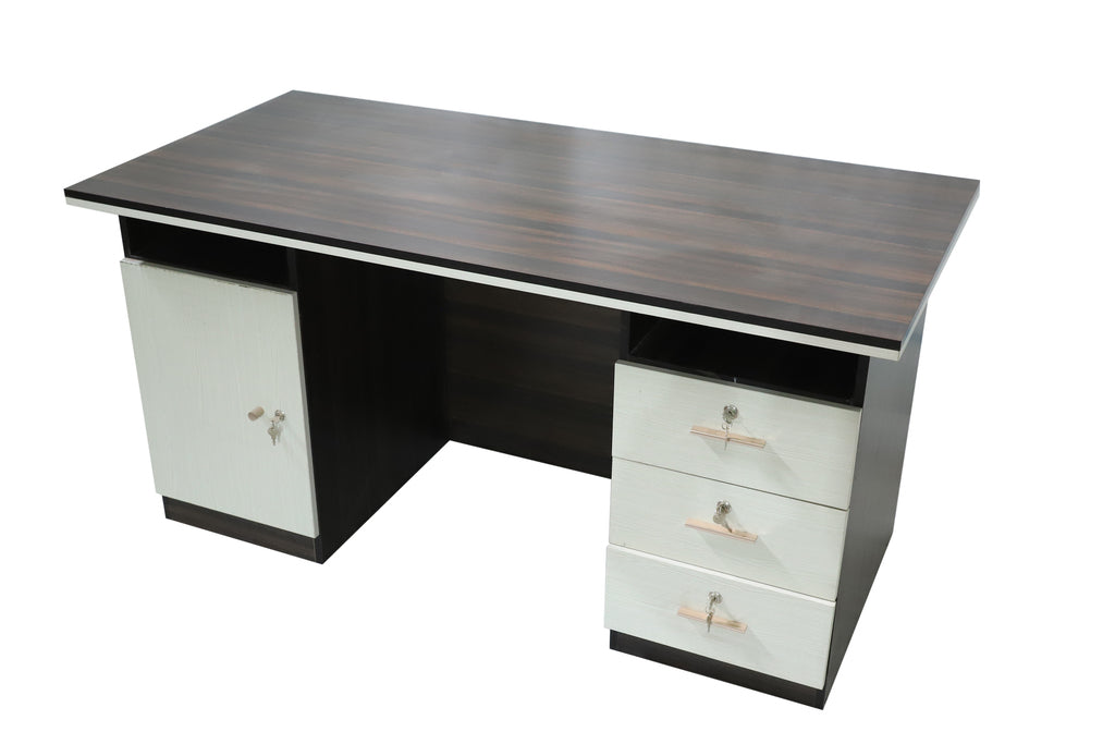 Royal Desk