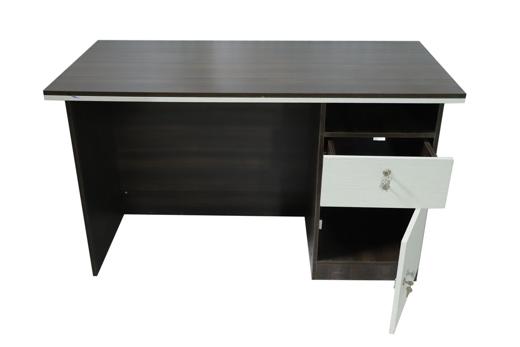 Royal Desk